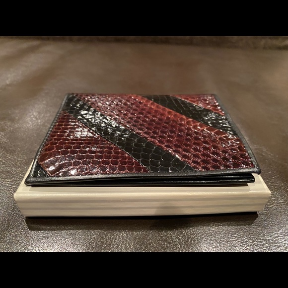 Geoffrey Beene Brown Leather Wallet -NWOT - Picture 2 of 5